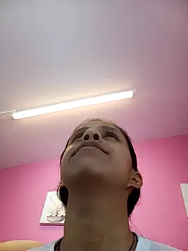 mitzukywinteer online show from February 2026 07:40:01 PM