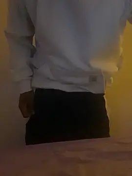 Snapshot of PERKS606 chatting on February 2026 03:37:01 AM PERKS606 online show from February 2026 03:37:01 AM