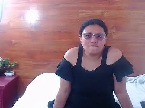 Rapunselxxx online show from January 2026 04:33:02 PM