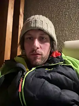 Snapshot of DaleBoca chatting on April 2026 01:37:02 AM DaleBoca online show from April 2026 01:37:02 AM