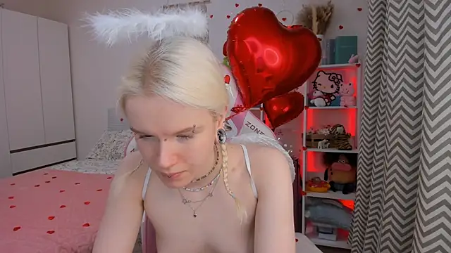 Snapshot of Mia_WaterFall chatting on February 2026 03:25:01 AM Mia WaterFall online show from February 2026 03:25:01 AM