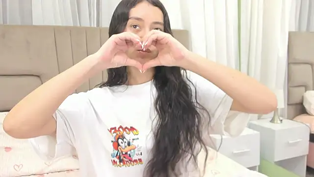 isabella nowa online show from April 2026 11:59:01 AM