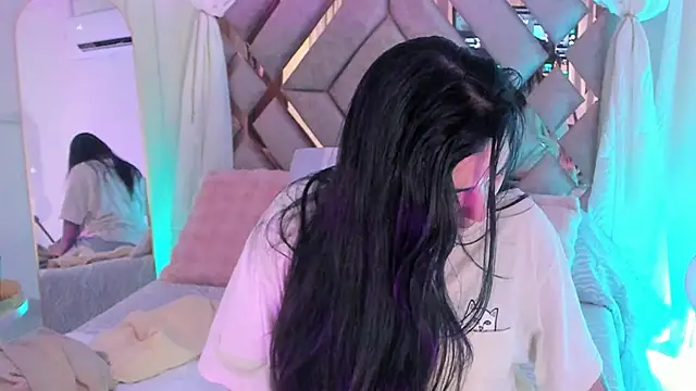 KathiaJenner online show from February 2026 12:36:02 PM