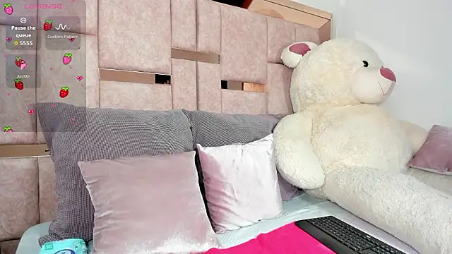 sweett eyes  online show from February 2026 12:28:01 PM