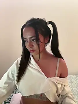 laraa rous online show from February 2026 12:26:01 AM