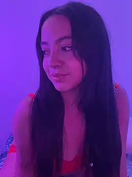 laraa rous online show from February 2026 12:07:01 AM