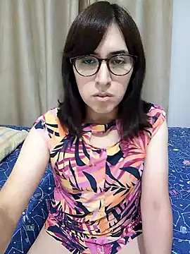 Snapshot of Eide-26 chatting on June 2026 02:27:02 AM Eide-26 online show from June 2026 02:27:02 AM
