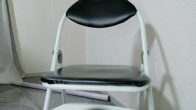 kyuleather online show from April 2026 09:35:01 AM