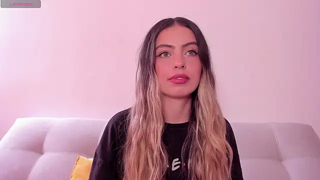 Snapshot of Fernanda_aaaa chatting on July 2026 03:50:02 PM Fernanda aaaa online show from July 2026 03:50:02 PM
