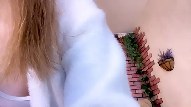 Snapshot of Eva_StarXXXX chatting on February 2026 02:43:01 AM Eva StarXXXX online show from February 2026 02:43:01 AM