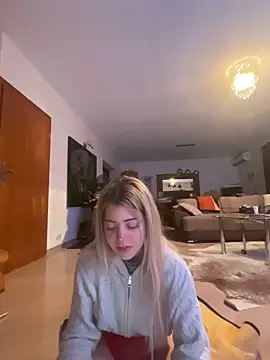 MelliMoon online show from February 2026 09:57:01 PM