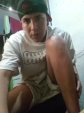 Snapshot of AgARiaom chatting on March 2026 07:39:01 PM AgARiaom online show from March 2026 07:39:01 PM