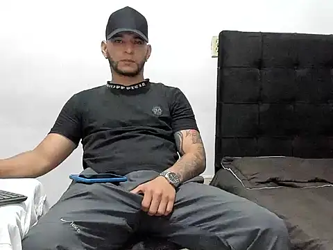 Snapshot of Tiger_job chatting on February 2026 11:31:02 PM Tiger job online show from February 2026 11:31:02 PM