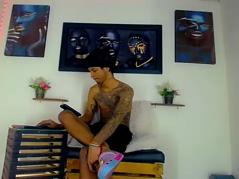 Tatoo Noah online show from March 2026 01:17:01 PM