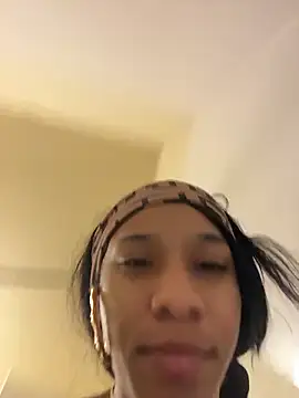 MsAmitra online show from March 2026 12:45:01 AM