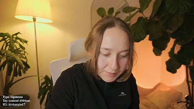 Scarlett NoirMuse online show from February 2026 02:05:02 AM