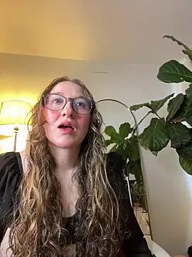 Scarlett NoirMuse online show from April 2026 06:56:02 PM