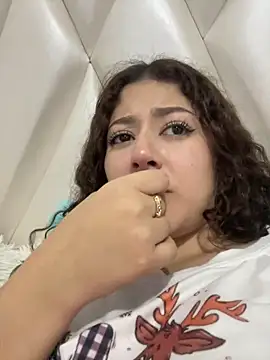 lizzy luminair online show from March 2026 03:23:02 AM