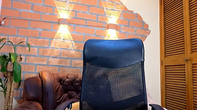 mister eithan online show from February 2026 02:12:02 AM