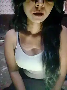 Ayesha Khan1 online show from April 2026 10:47:01 PM