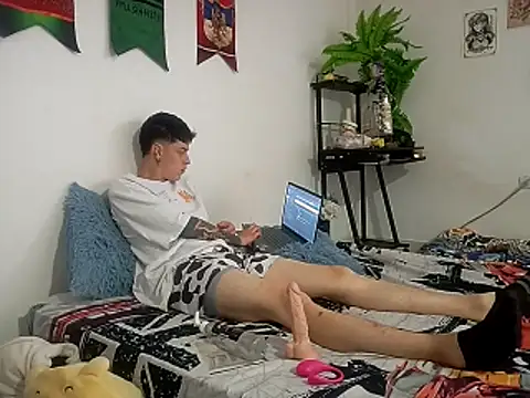 blackninja66 online show from April 2026 02:35:01 PM