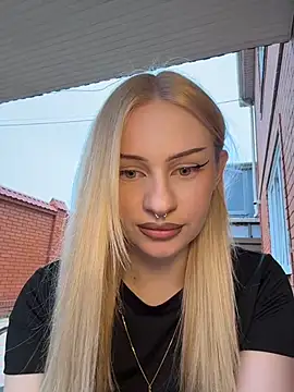 DayaFoxy online show from March 2026 01:17:01 PM