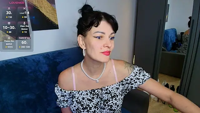 Snapshot of Agata__Moore chatting on June 2026 01:54:01 AM Agata Moore online show from June 2026 01:54:01 AM