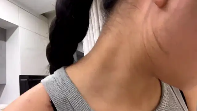 SweetMiaXO online show from March 2026 07:19:01 PM