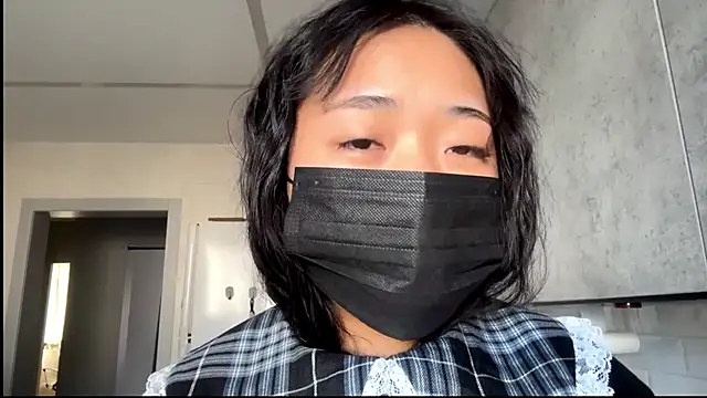 SweetMiaXO online show from April 2026 10:15:02 PM