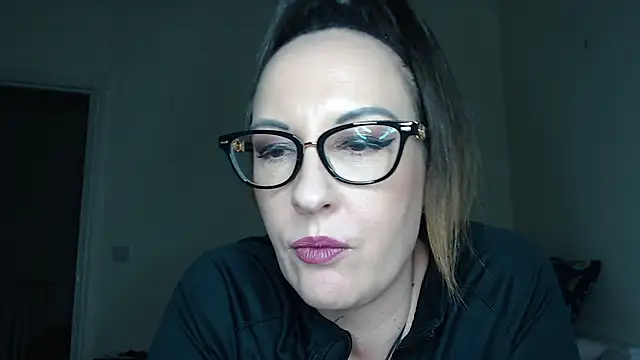 Snapshot of PsychicDominatrix chatting on February 2026 08:35:01 PM PsychicDominatrix online show from February 2026 08:35:01 PM