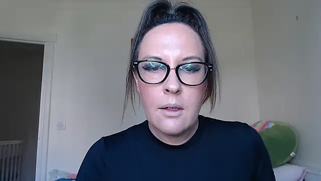 Snapshot of PsychicDominatrix chatting on June 2026 09:47:01 AM PsychicDominatrix online show from June 2026 09:47:01 AM