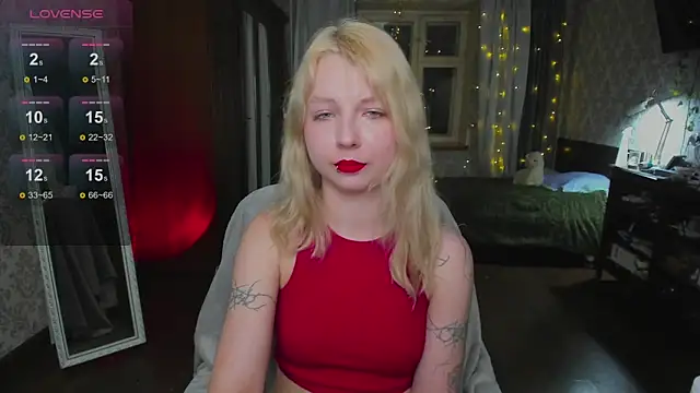 Snapshot of yourlovelyeve chatting on February 2026 05:18:02 PM yourlovelyeve online show from February 2026 05:18:02 PM