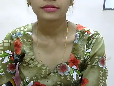 Snapshot of Kulsum_S chatting on May 2026 01:27:02 PM Kulsum S online show from May 2026 01:27:02 PM