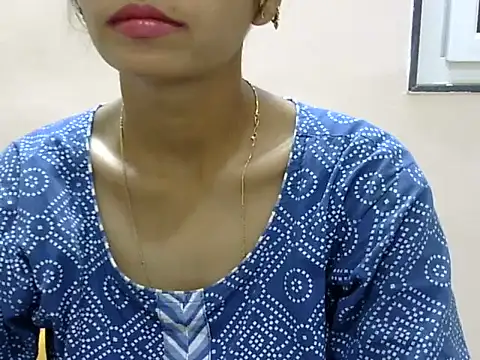 Snapshot of Kulsum_S chatting on May 2026 01:28:02 PM Kulsum S online show from May 2026 01:28:02 PM