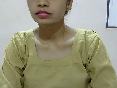 Snapshot of Kulsum_S chatting on June 2026 01:04:02 PM Kulsum S online show from June 2026 01:04:02 PM