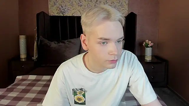 Snapshot of Je_Salvatore chatting on February 2026 07:09:02 AM Je Salvatore online show from February 2026 07:09:02 AM