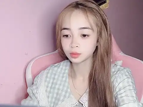 Emily031 online show from March 2026 06:04:02 PM