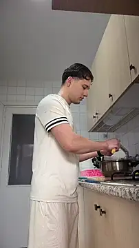 Snapshot of Massimo_Fiore chatting on February 2026 02:09:02 PM Massimo Fiore online show from February 2026 02:09:02 PM