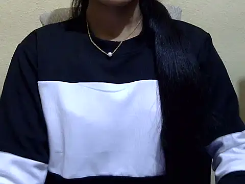 Snapshot of Khushi_v chatting on February 2026 02:25:01 PM Khushi v online show from February 2026 02:25:01 PM