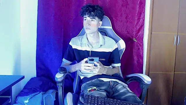 Johnny cagee  online show from February 2026 12:01:01 AM