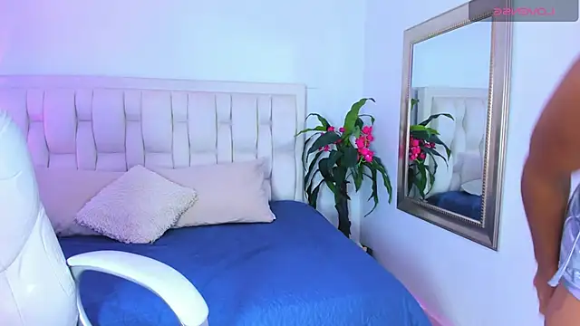 Anita23   online show from March 2026 02:59:01 AM