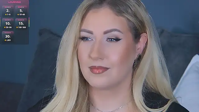 Snapshot of OndinaNoire chatting on February 2026 08:26:01 PM OndinaNoire online show from February 2026 08:26:01 PM