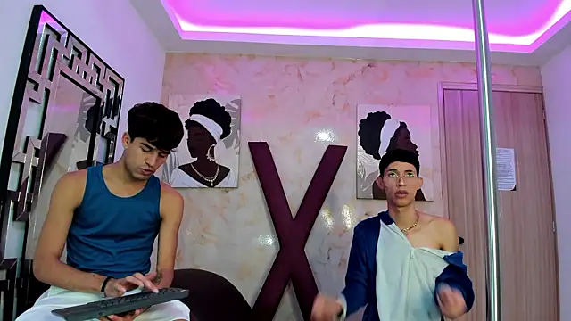 Snapshot of PRETTY_COCK1 chatting on February 2026 07:13:02 AM PRETTY COCK1 online show from February 2026 07:13:02 AM