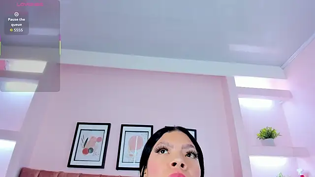 Sophia Salem online show from February 2026 07:13:02 PM