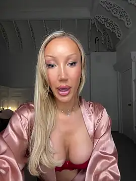 Snapshot of Allana29 chatting on March 2026 07:07:02 PM Allana29 online show from March 2026 07:07:02 PM