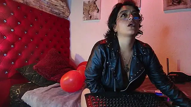 LillithSinclair nom online show from February 2026 04:21:02 AM