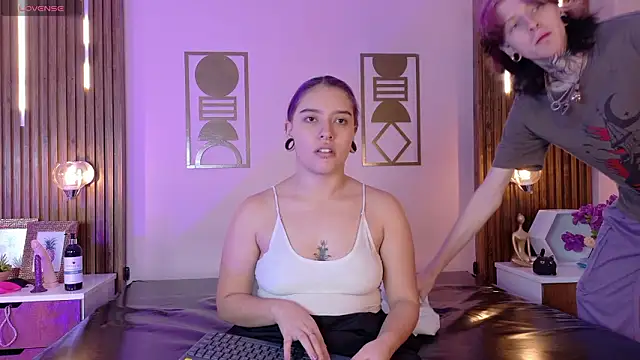 Snapshot of Hanna-Winchester chatting on February 2026 03:40:02 AM Hanna-Winchester online show from February 2026 03:40:02 AM