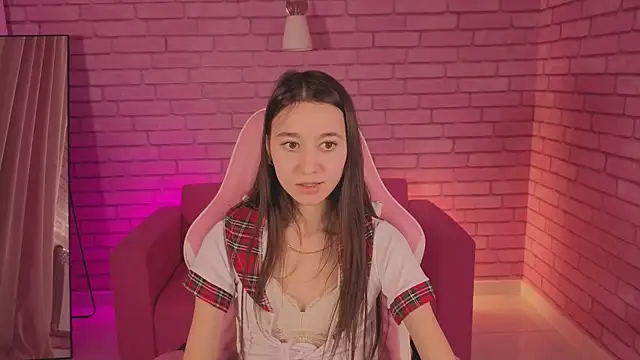 Nicole Brownie online show from February 2026 08:32:01 AM