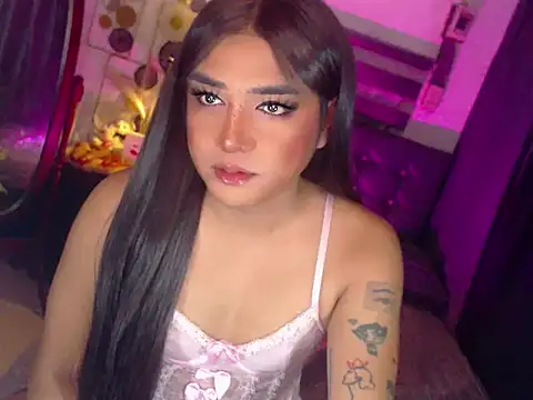 Katezorah online show from February 2026 06:34:02 PM