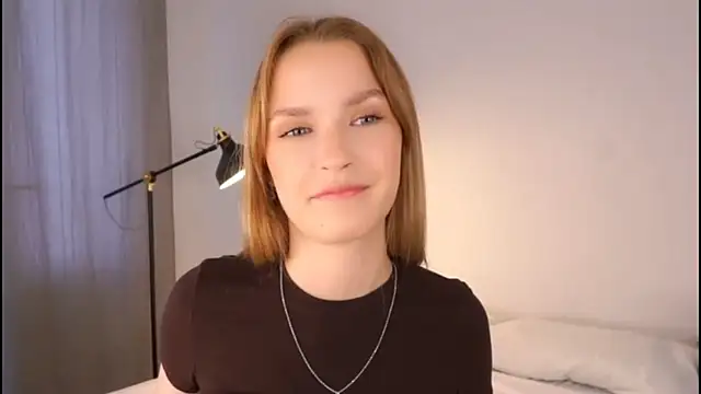 HellenSpelly online show from February 2026 10:28:02 PM